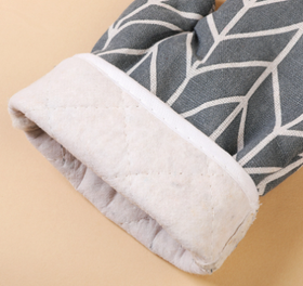 Heat Resistant Kitchen Gloves for Cooking and Baking