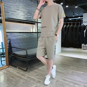 Handsome Ice Silk Men's Short-sleeved Sports T-shirt