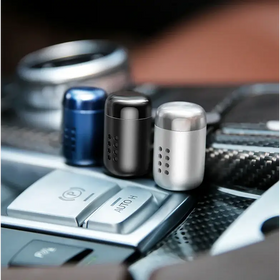 Mini Metal Car Air Purifier and Aromatherapy Diffuser