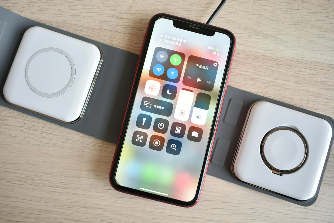 How to Charge Your Phone Wireless: 7 Features to Consider Before Buying a Wireless Smartphone Charger