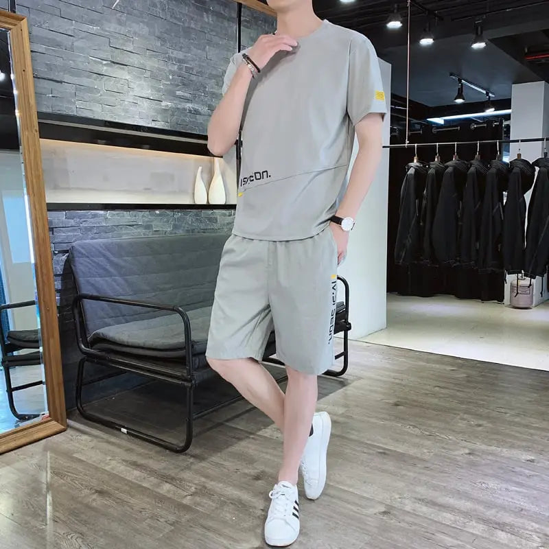 Handsome Ice Silk Men’s Short-sleeved Sports T-shirt