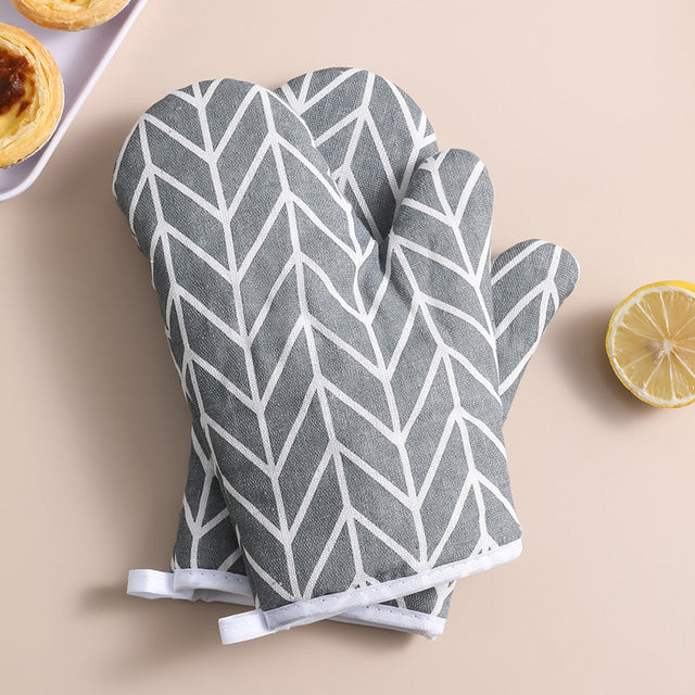 Heat Resistant Kitchen Gloves for Cooking and Baking