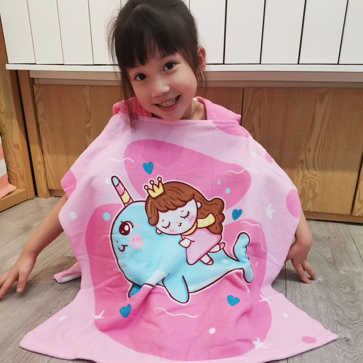 Children's Hooded Bathrobe with Soft, Absorbent Towel