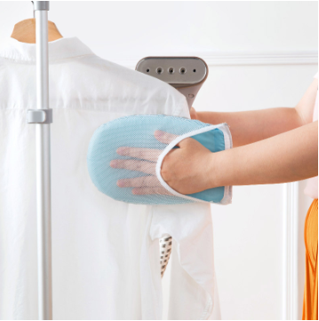 Heat-Resistant Gloves for Ironing and Home Use