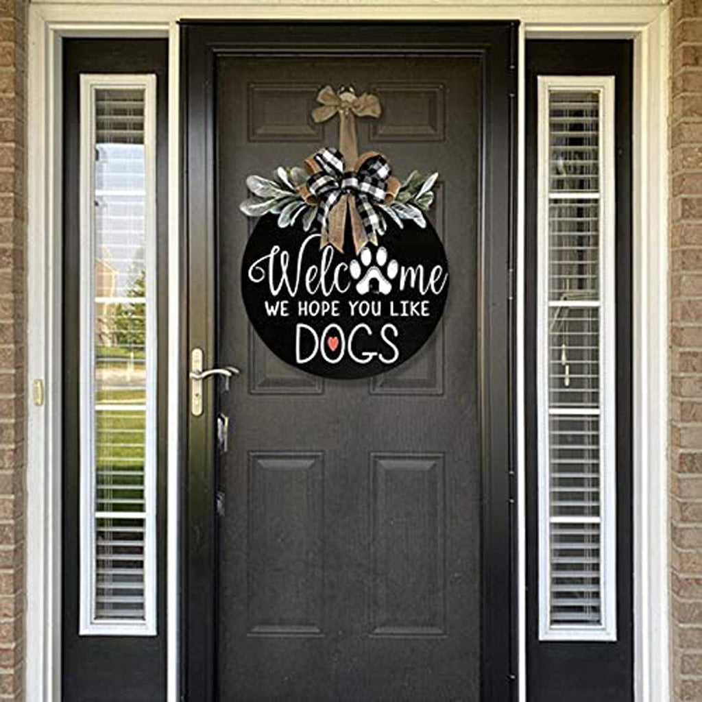 Black Round Wooden Welcome Sign with Bow Decor