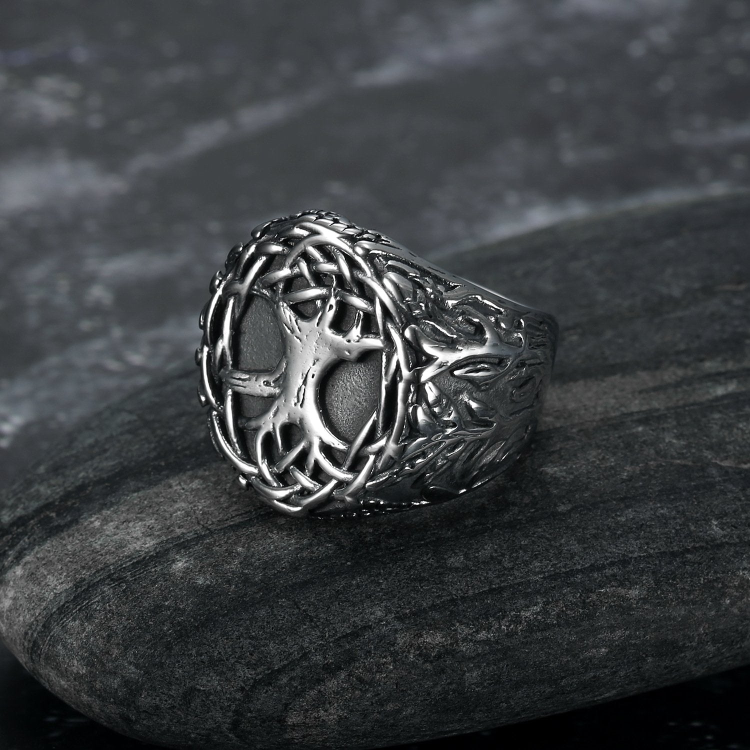 Lucky Tree Titanium Steel Men's Ring - European & American Style