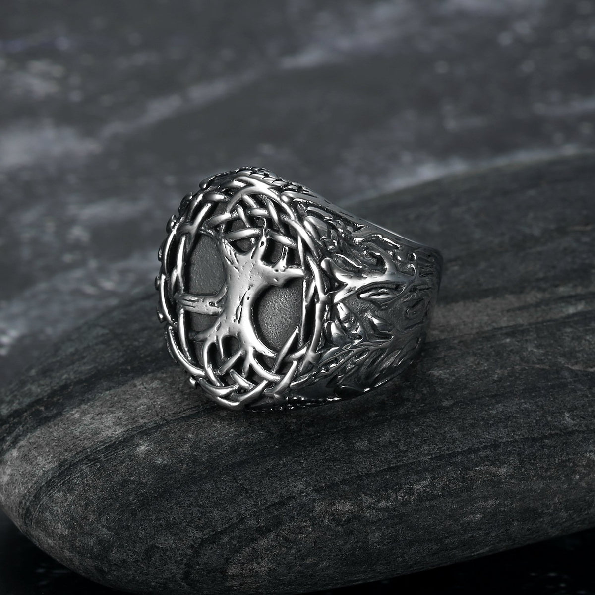 Lucky Tree Titanium Steel Men's Ring - European & American Style