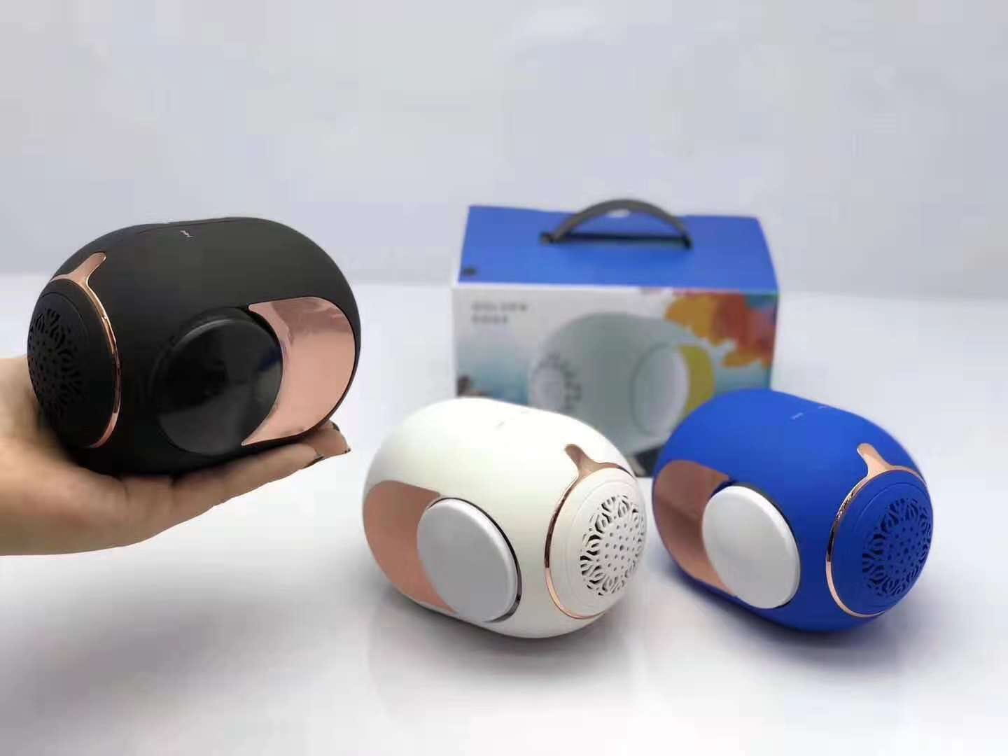 Bluetooth Speaker in Blue