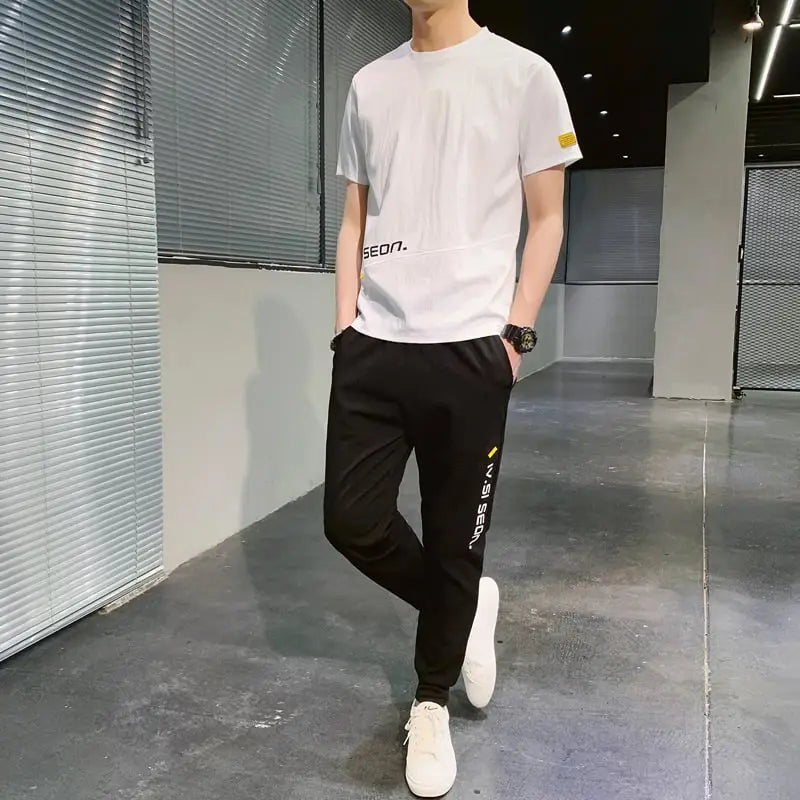 Handsome Ice Silk Men’s Short-sleeved Sports T-shirt