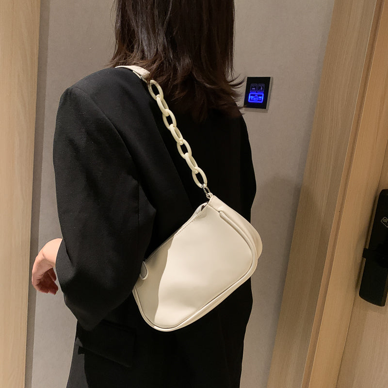Trendy Women's Shoulder Bag with Chain Strap (Summer)