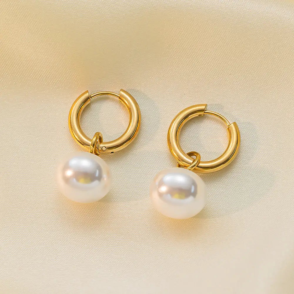 Earrings Image 4