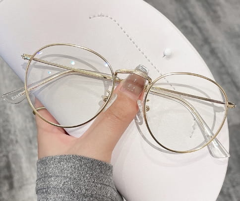 Elegant Metal Frame