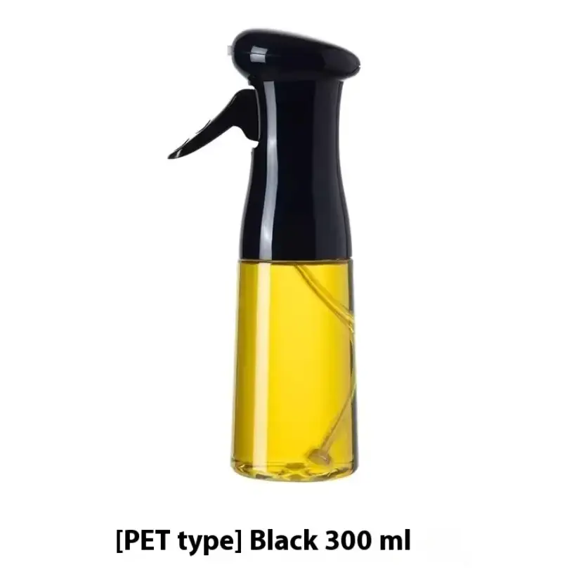 Black spray bottle with a transparent yellow liquid inside, made of pet material and labeled as 300 ml.