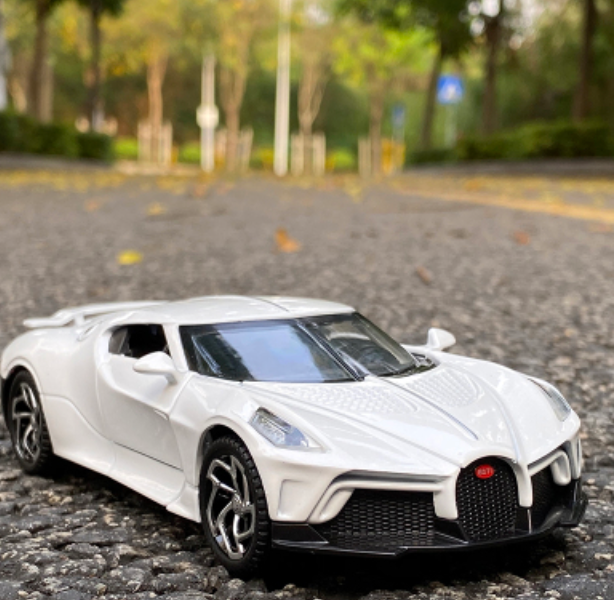 Bugatti Alloy Sports Car Model for Kids' Decoration