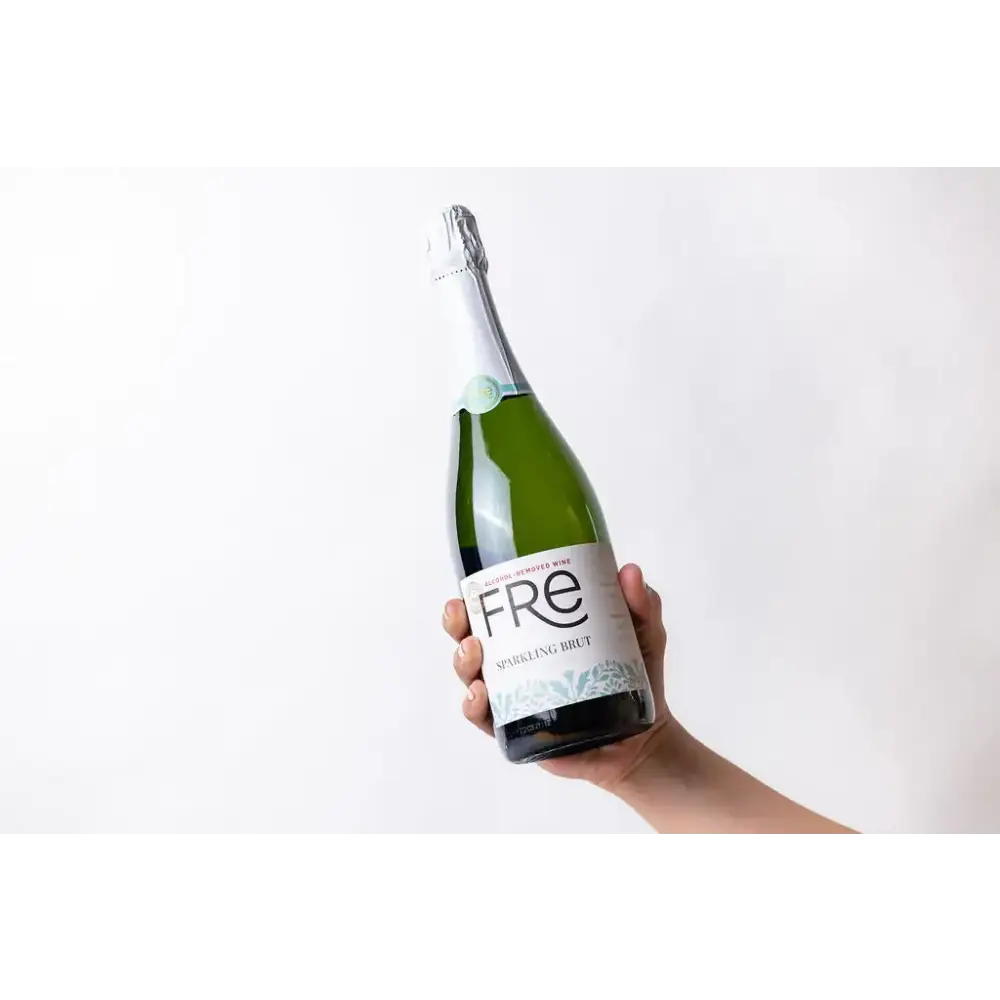 A green glass bottle of fre sparkling brut, a zero-alcohol-remix wine.