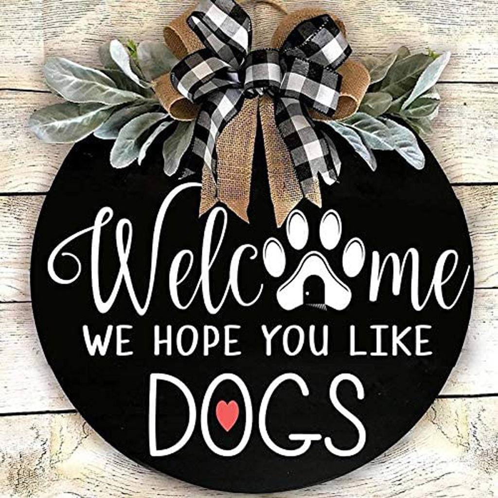 Black Round Wooden Welcome Sign with Bow Decor