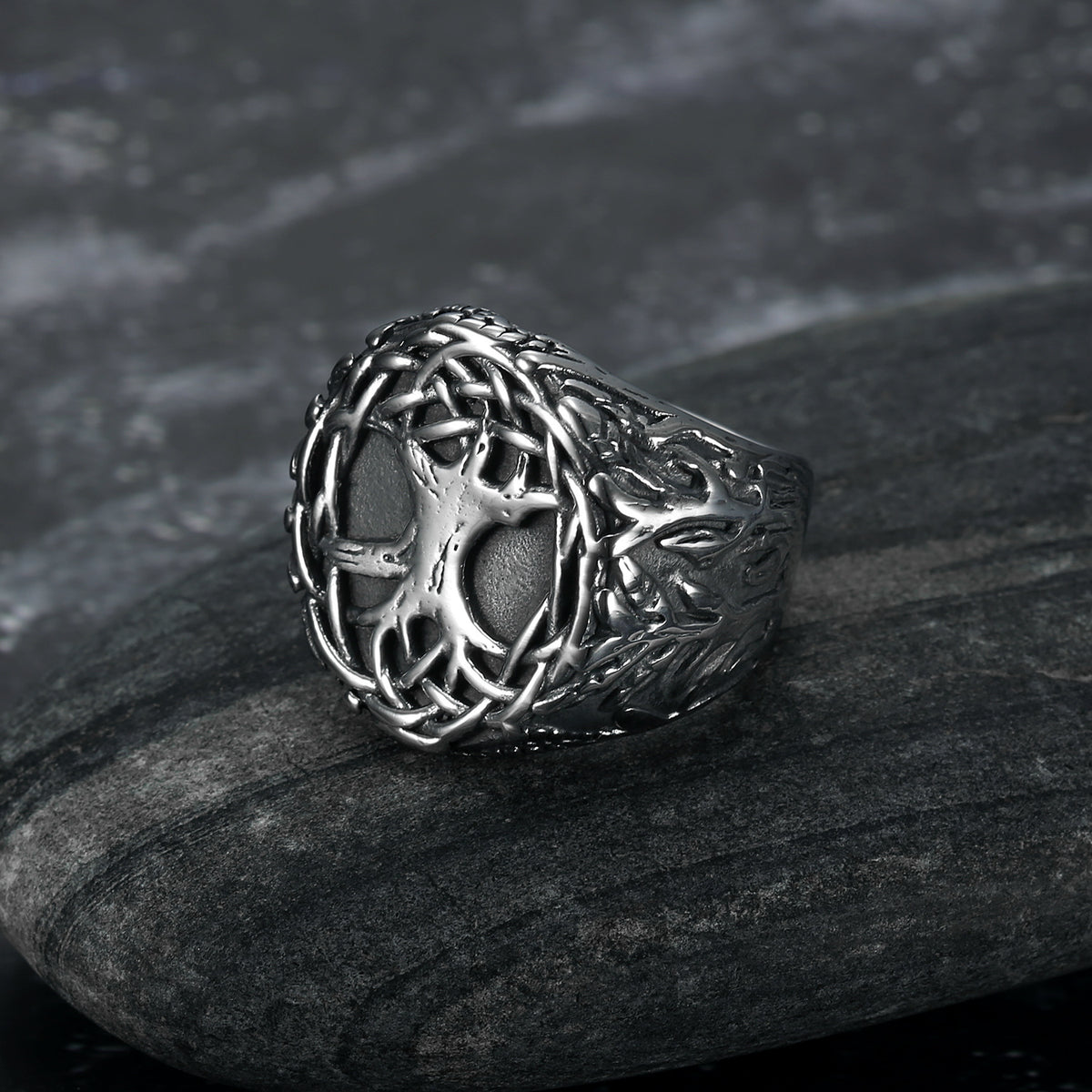 Lucky Tree Titanium Steel Men's Ring - European & American Style