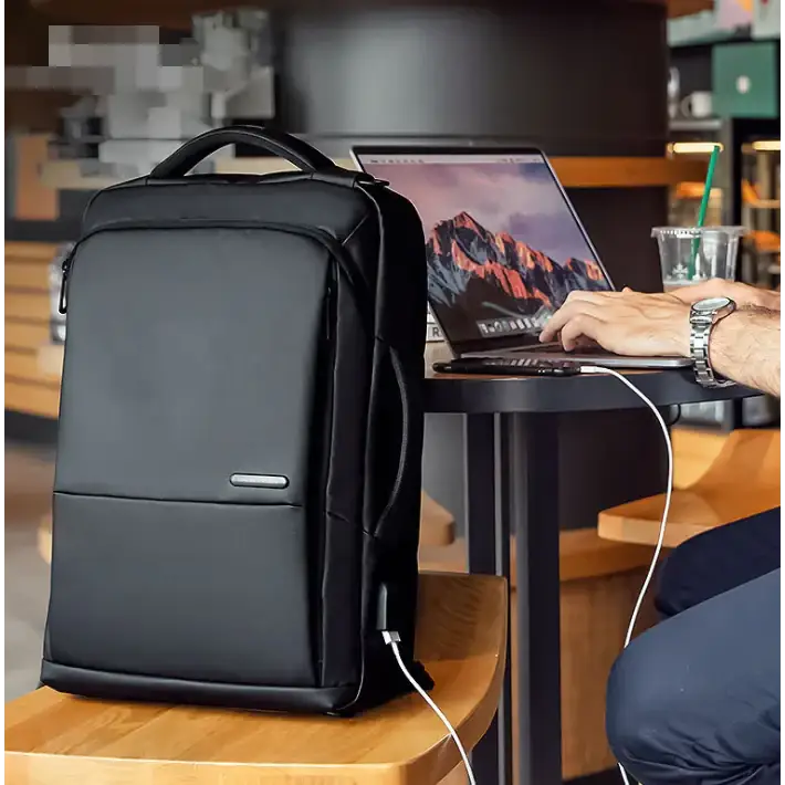 Large Capacity Anti-Theft Men's USB Charging Backpack